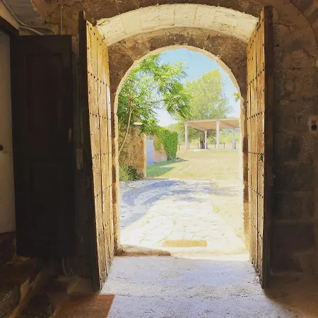 Cal Robusto, In Masia With Horses * Siurana (Alt Emporda)