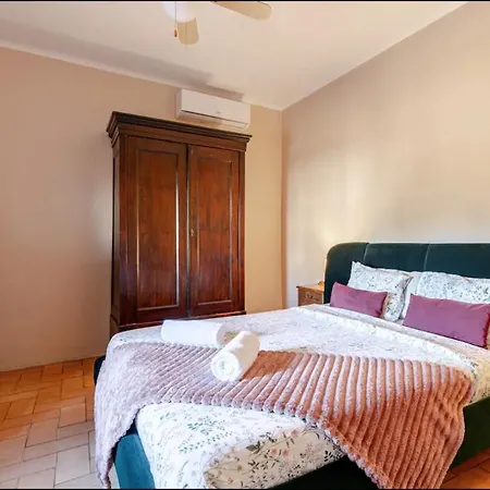 Cal Robusto, In Masia With Horses Apartment
