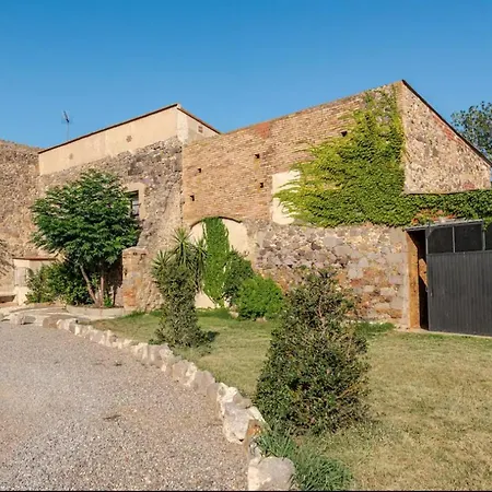 Apartment Cal Robusto, In Masia With Horses