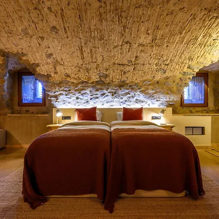 Cal Robusto Turisme Equeestre Apartament Siurana (Alt Emporda)